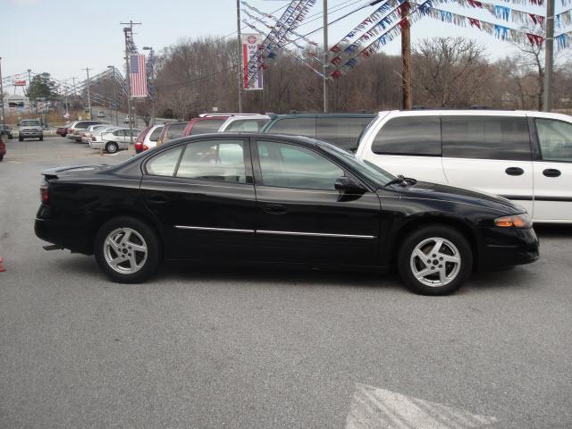 Photo of 2003 Pontiac Bonneville