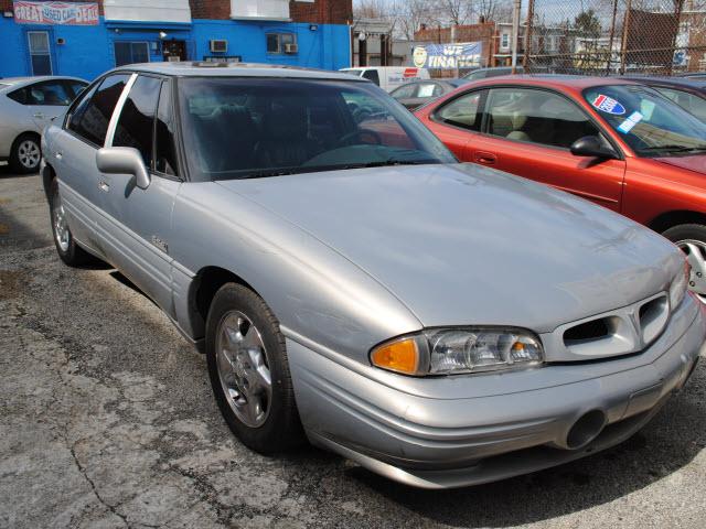 Photo of 1998 Pontiac Bonneville