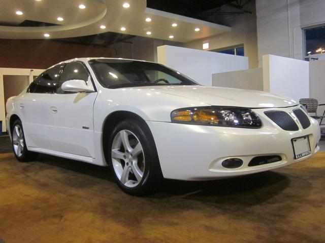 Photo of 2004 Pontiac Bonneville