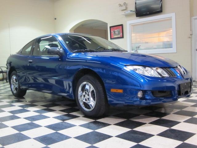 Photo of 2004 Pontiac Sunfire
