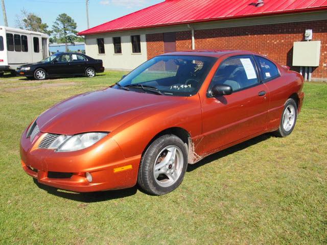 Photo of 2004 Pontiac Sunfire