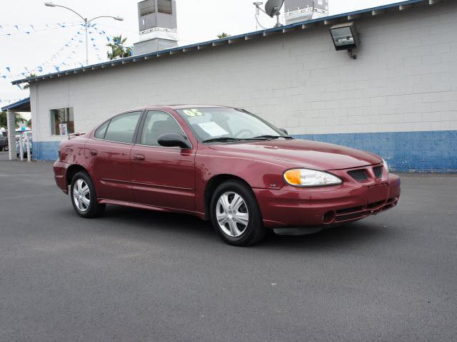 Photo of 2005 Pontiac Grand Am