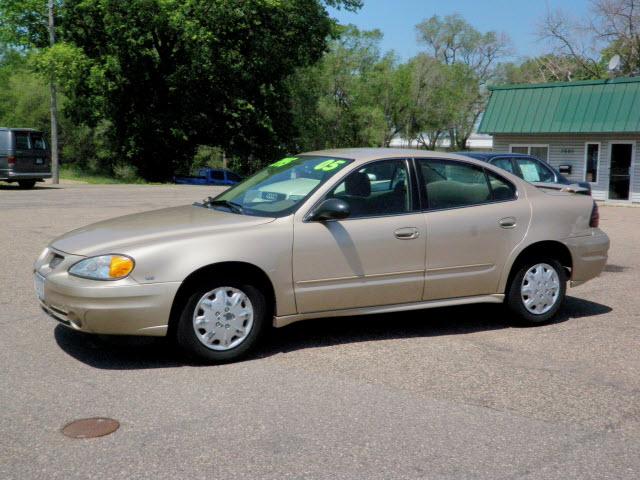 Photo of 2005 Pontiac Grand Am