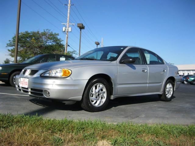 Photo of 2004 Pontiac Grand Am