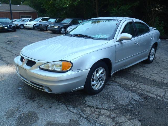 Photo of 2004 Pontiac Grand Am