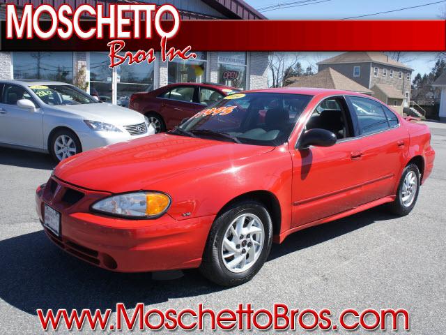 Photo of 2004 Pontiac Grand Am