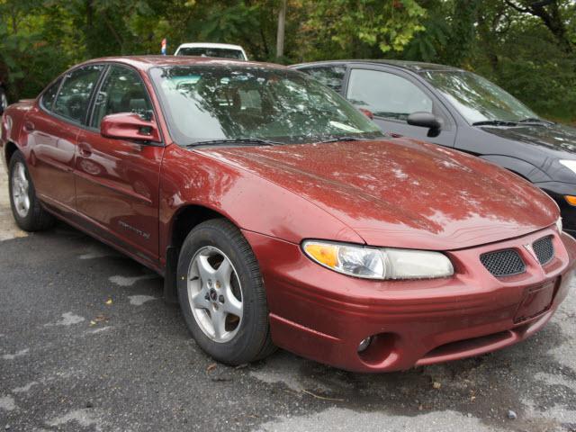 Photo of 2001 Pontiac Grand Prix