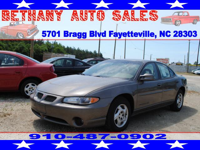 Photo of 2002 Pontiac Grand Prix