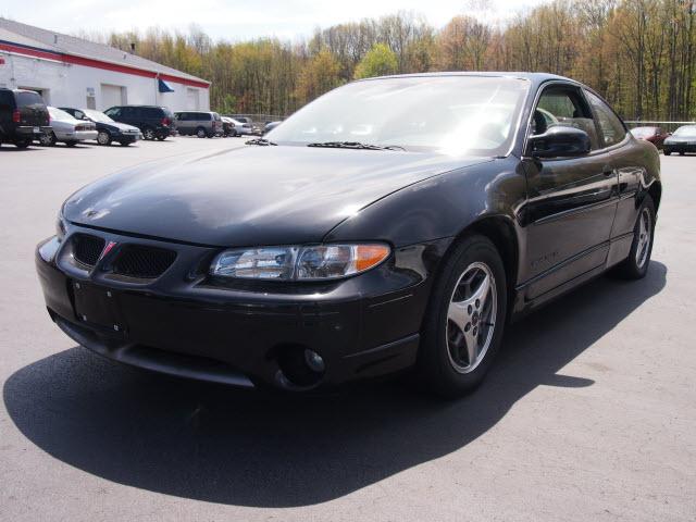 Photo of 2001 Pontiac Grand Prix