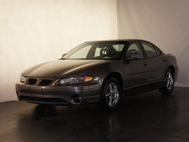 Photo of 2003 Pontiac Grand Prix