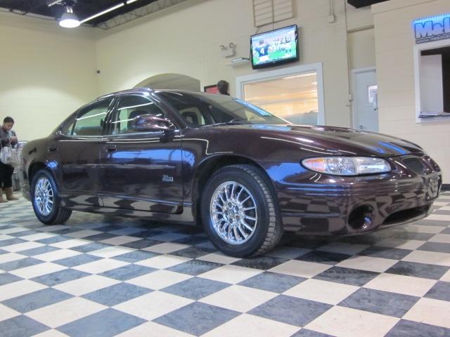 Photo of 2002 Pontiac Grand Prix