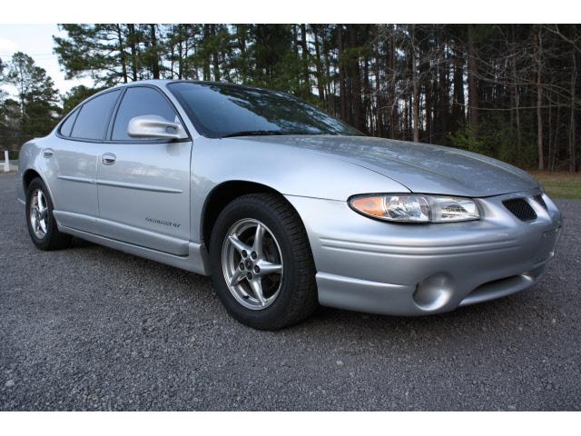 Photo of 2001 Pontiac Grand Prix