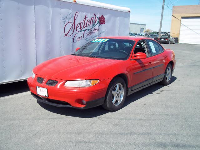 Photo of 1999 Pontiac Grand Prix