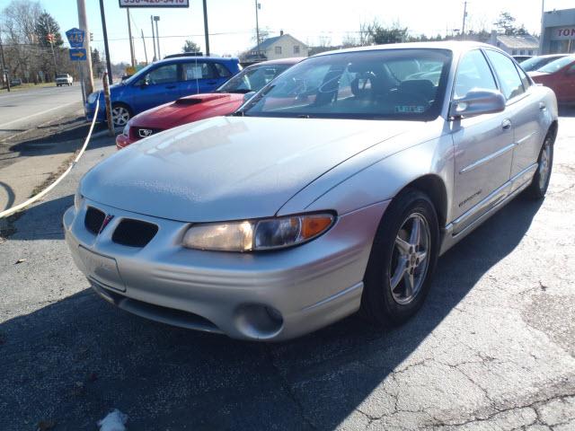 Photo of 2002 Pontiac Grand Prix