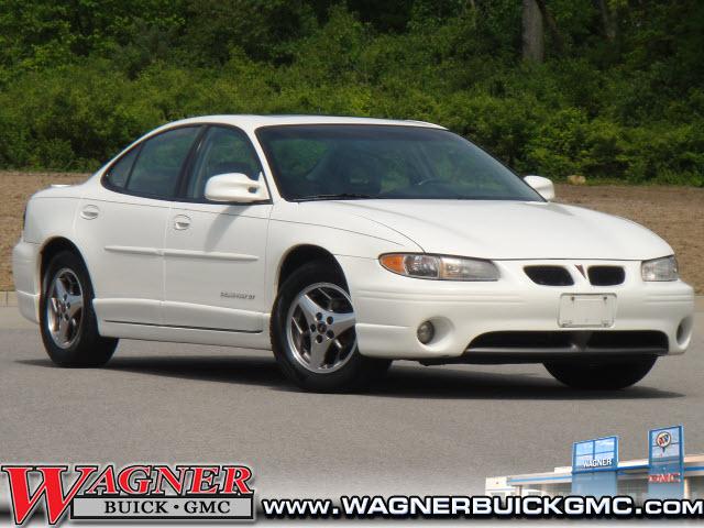Photo of 2002 Pontiac Grand Prix