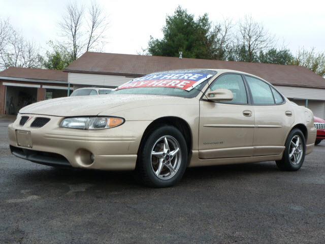 Photo of 2003 Pontiac Grand Prix
