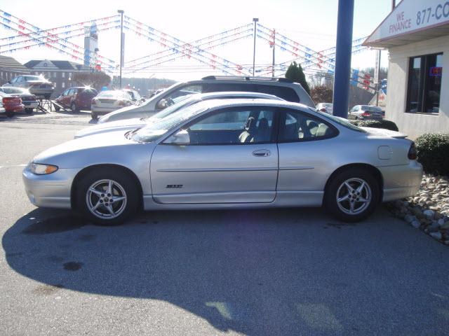 Photo of 2001 Pontiac Grand Prix