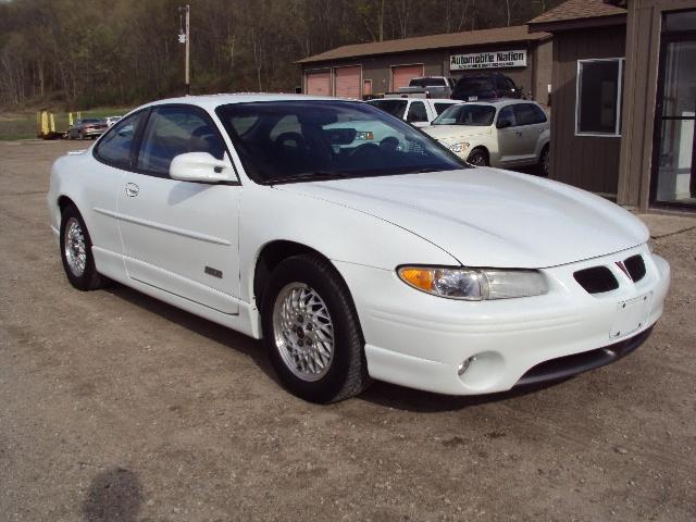 Photo of 2000 Pontiac Grand Prix