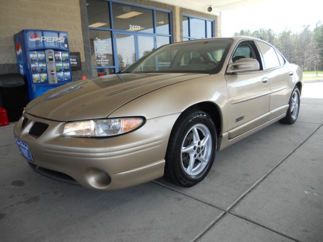 Photo of 2002 Pontiac Grand Prix