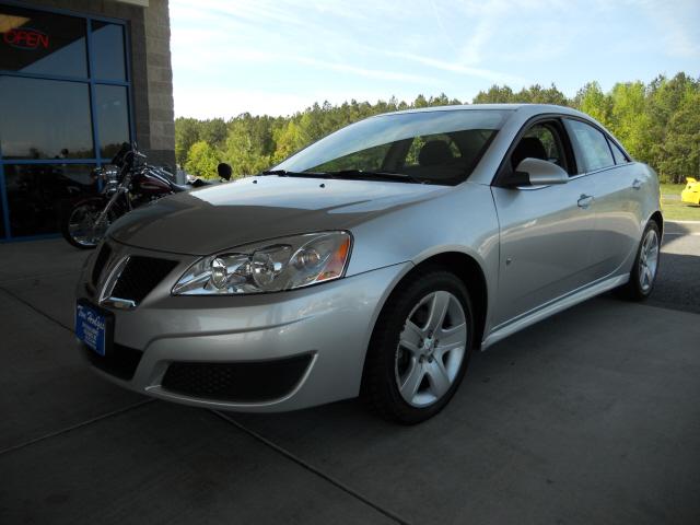Photo of 2010 Pontiac G6