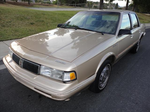 Photo of 1994 Oldsmobile Cutlass Ciera