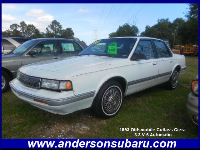 Photo of 1993 Oldsmobile Cutlass Ciera