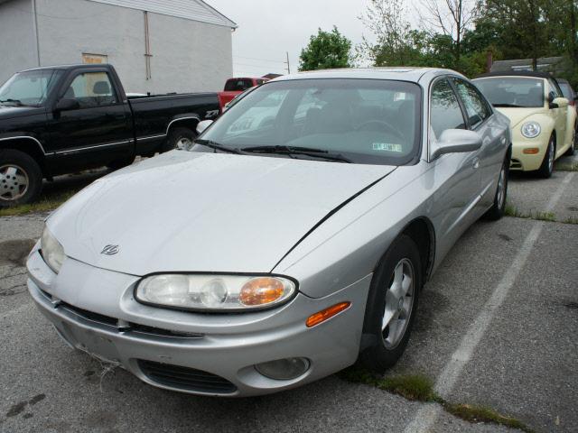 Photo of 2002 Oldsmobile Aurora