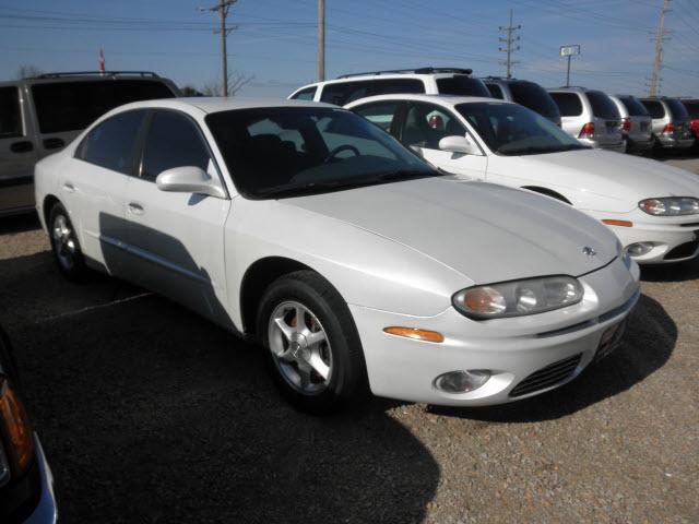 Photo of 2001 Oldsmobile Aurora