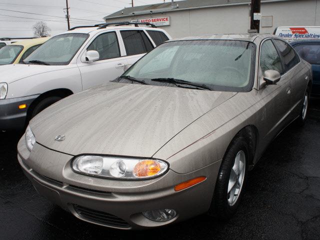 Photo of 2001 Oldsmobile Aurora