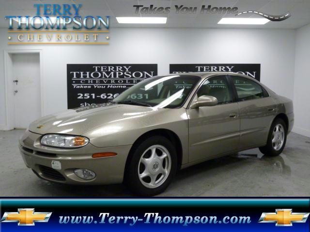 Photo of 2001 Oldsmobile Aurora