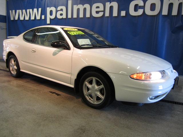 Photo of 2003 Oldsmobile Alero