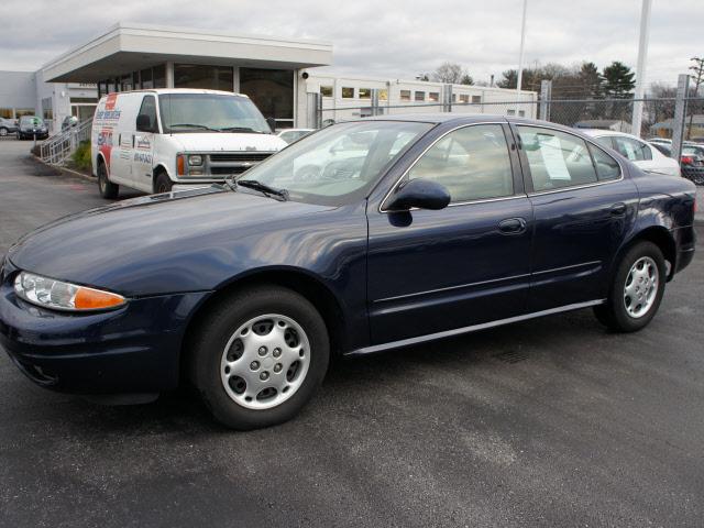 Photo of 2001 Oldsmobile Alero