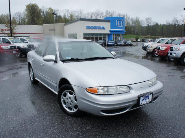 Photo of 2001 Oldsmobile Alero