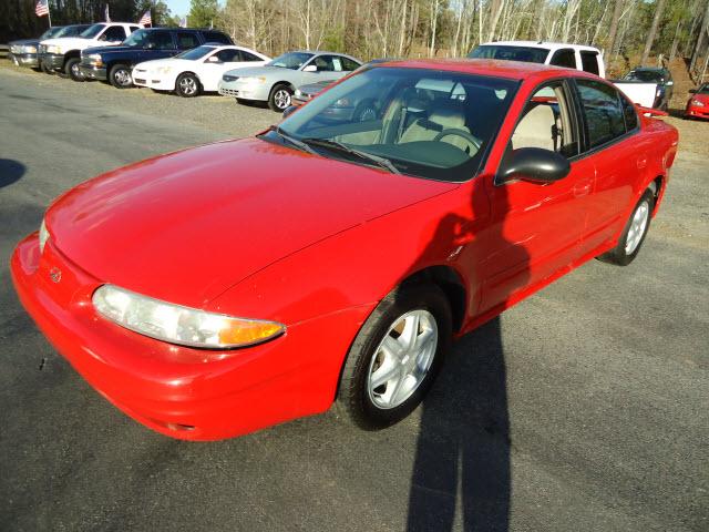 Photo of 2003 Oldsmobile Alero