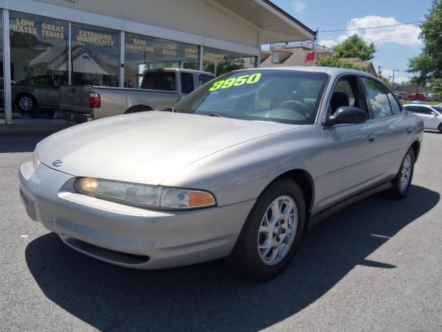 Photo of 2000 Oldsmobile Intrigue