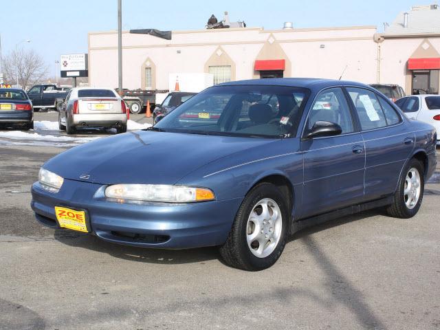 Photo of 1999 Oldsmobile Intrigue