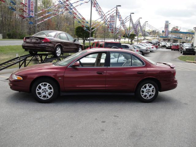 Photo of 2001 Oldsmobile Intrigue