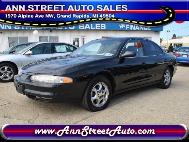 Photo of 1998 Oldsmobile Intrigue