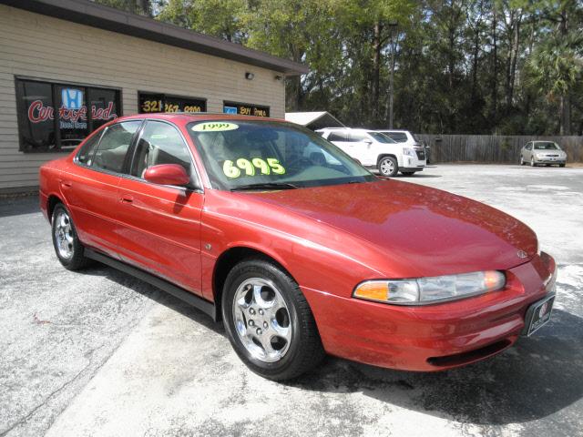 Photo of 1999 Oldsmobile Intrigue
