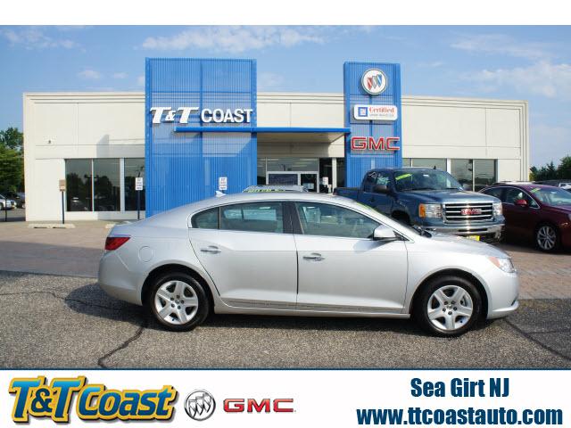 Photo of 2010 Buick LaCrosse