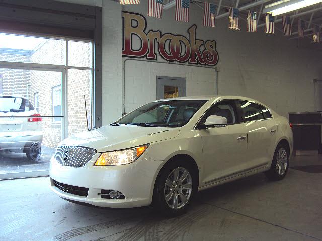 Photo of 2011 Buick LaCrosse