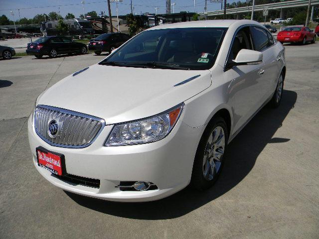Photo of 2010 Buick LaCrosse