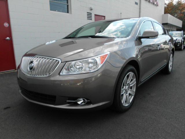 Photo of 2011 Buick LaCrosse