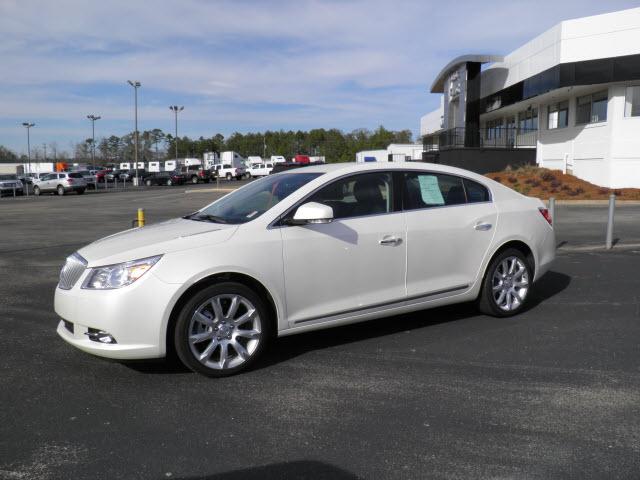 Photo of 2011 Buick LaCrosse