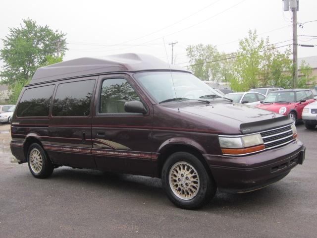 Photo of 1994 Plymouth Grand Voyager