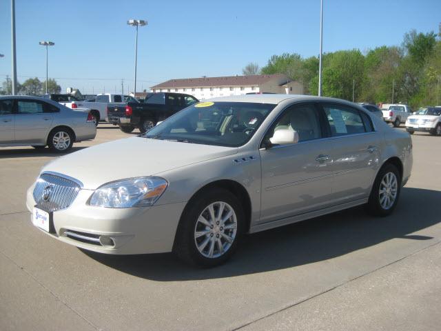 Photo of 2010 Buick Lucerne