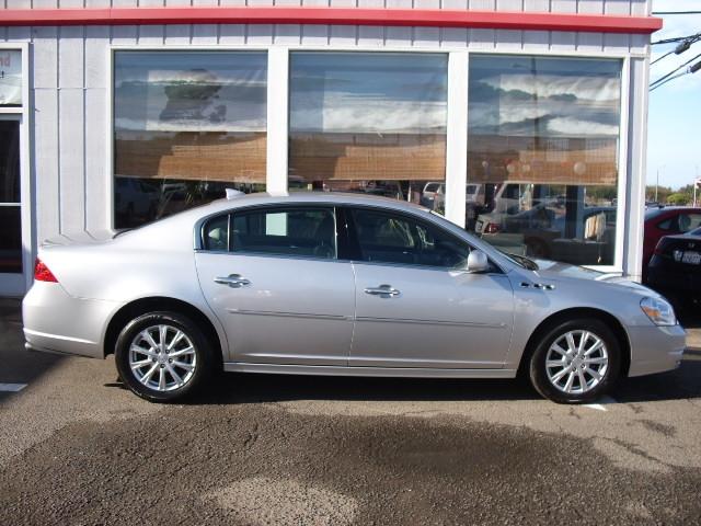 Photo of 2011 Buick Lucerne