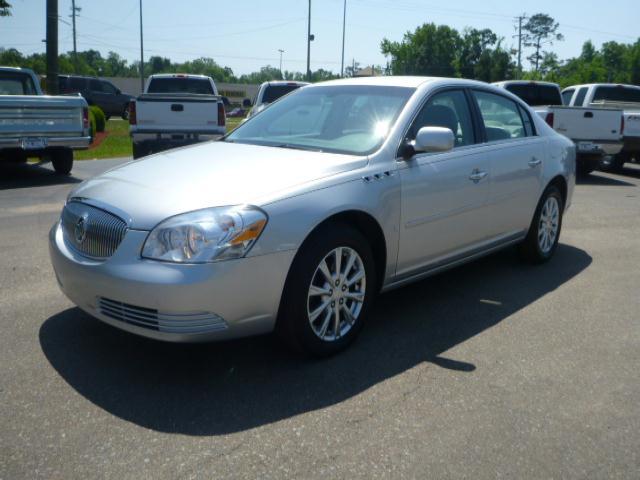 Photo of 2009 Buick Lucerne