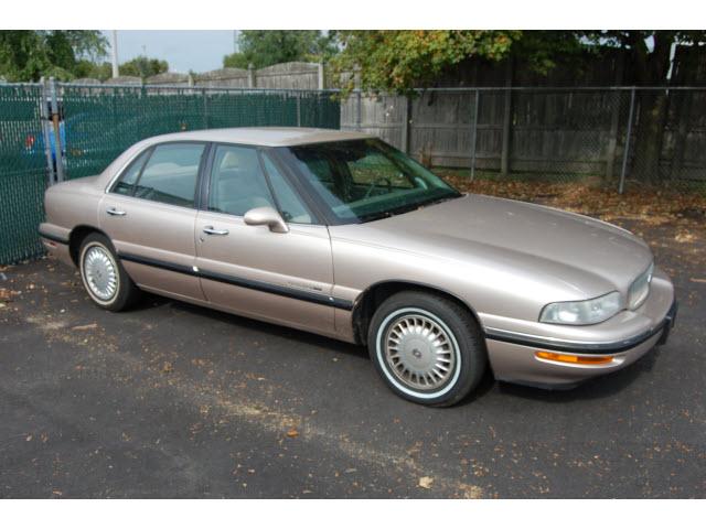Photo of 1999 Buick LeSabre