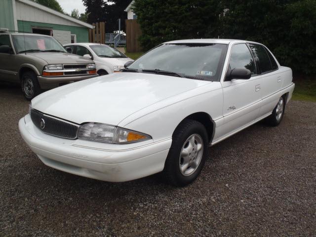 Photo of 1997 Buick Skylark